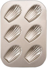 Cargar imagen en el visor de la galería, MOLDE PARA 6 MADELEINE - 26.5X18.5 CM - 1 UNID.
